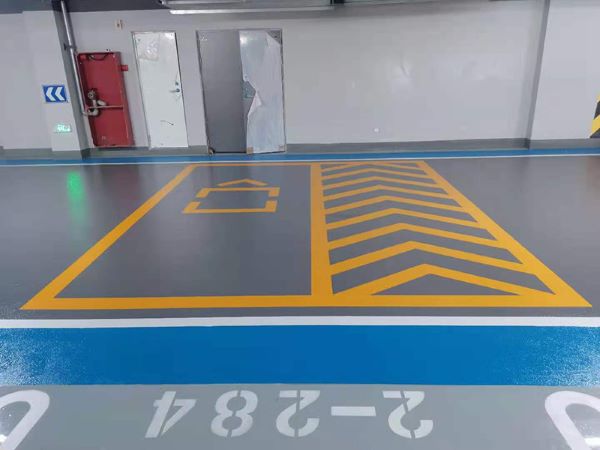 熱熔車位劃線 熱熔車位劃線